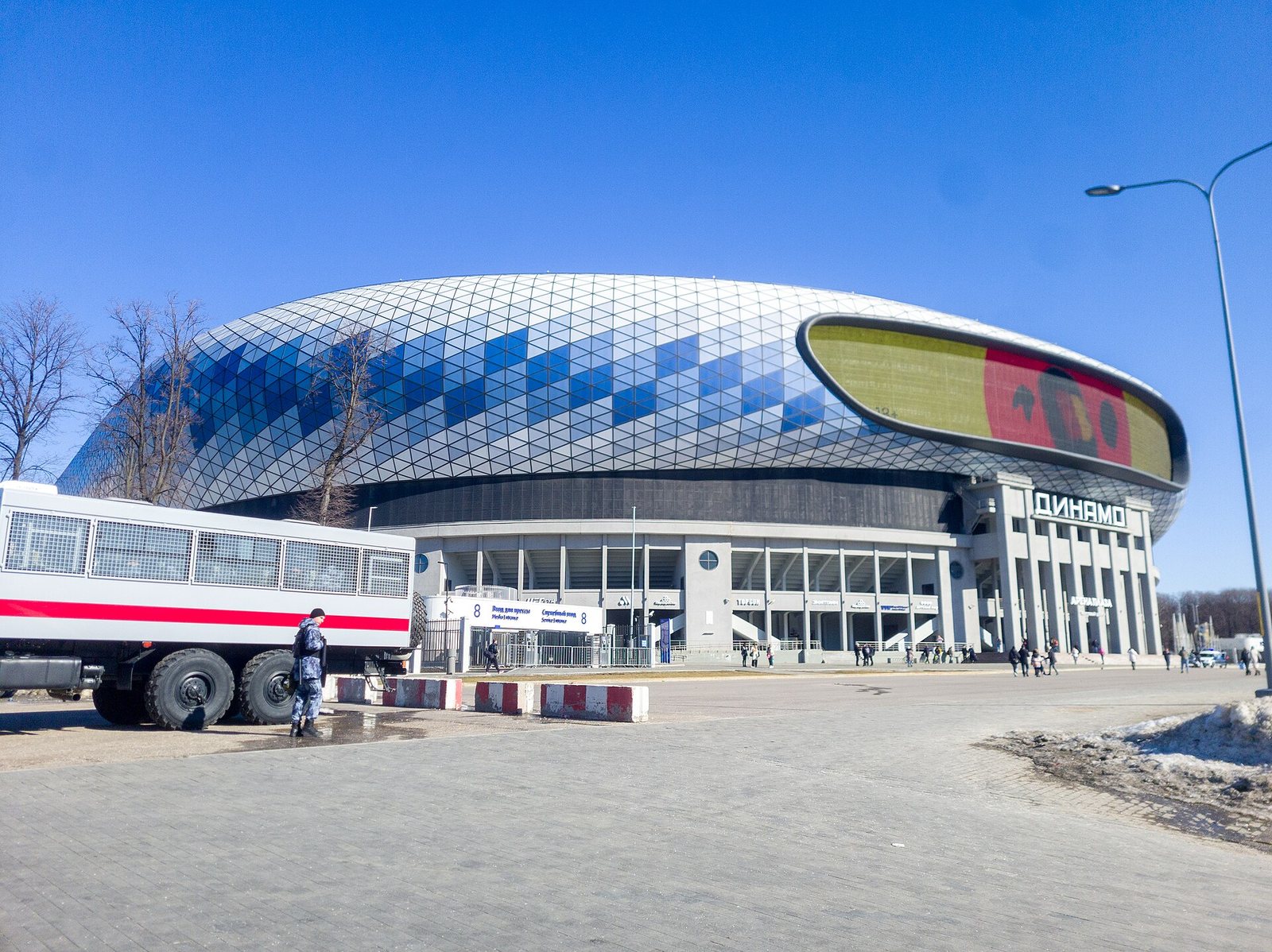Стадион «ВТБ Арена» — домашняя арена «Динамо» Москва, фасад с ромбами